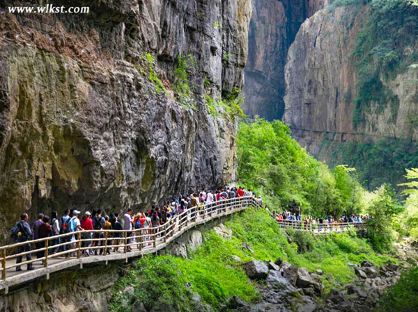 玩轉(zhuǎn)魔幻山城重慶+武隆+九黎城+龔灘+烏江畫(huà)廊+金佛山3日游